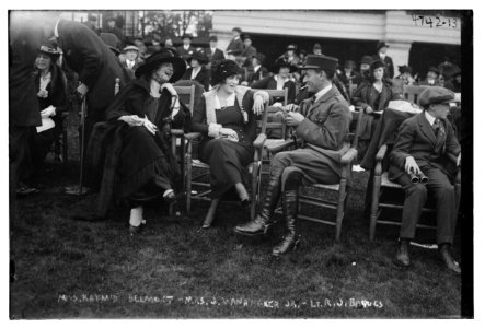Mrs. Ray'd Belmont, Mrs. J. Wanamaker, Jr., Lt. R.J. Baques LCCN2014707899