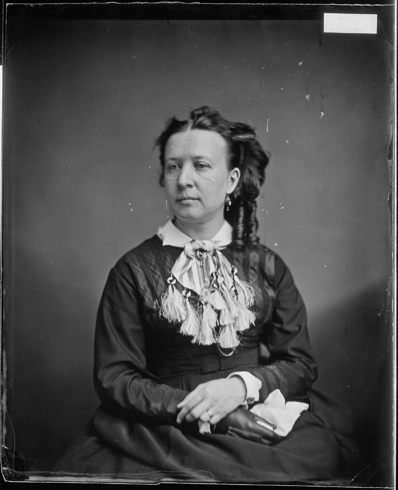 Mrs. Stuart - NARA - 525946