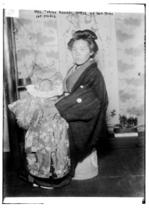 Mrs. Toriko Nohagi, nurse of newborn Jap(anese) Prince LCCN2014701217