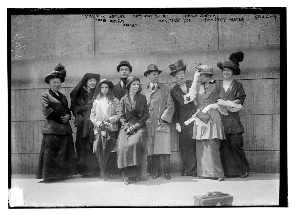 Mrs. W.J. Gaynor, Ruth (Gaynor), Rufus (Gaynor), Helen (Gaynor), Cary Waldroth, Mrs. E. Mayer,, Mrs. Tilly Page, Dorothy Mayer LCCN2014696042