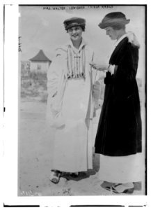 Mrs. Walter Lewisohn - Viola Kraus LCCN2014695912