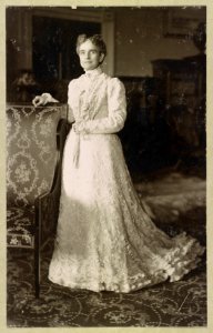 Mrs. William McKinley, full-length portrait, standing, facing slightly left LCCN96525602