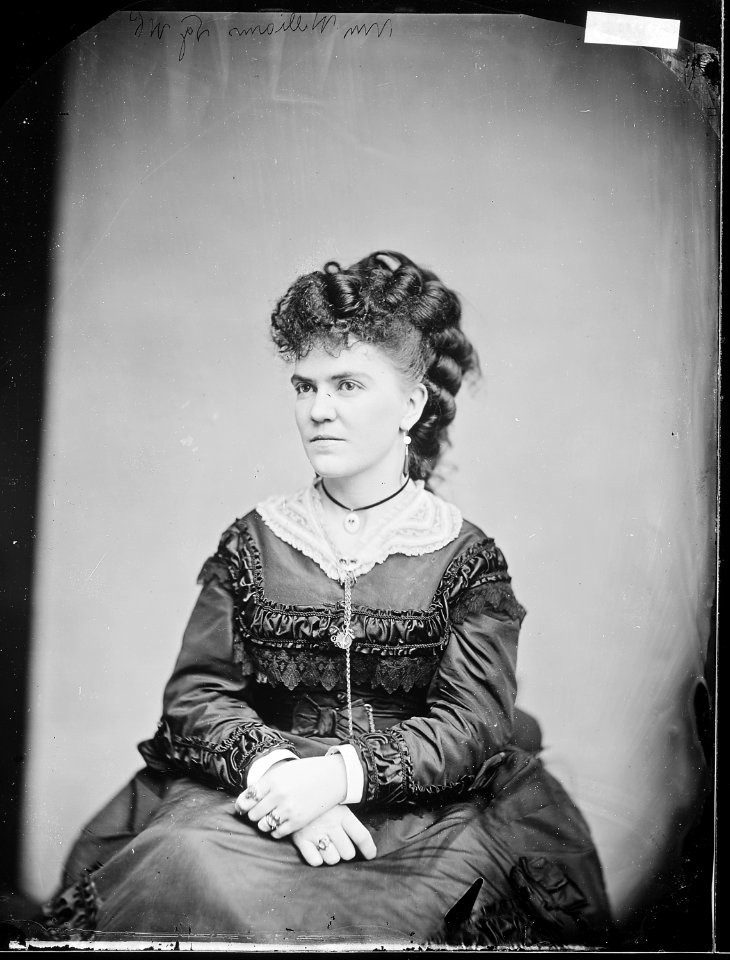 Mrs. Williams - NARA - 526469