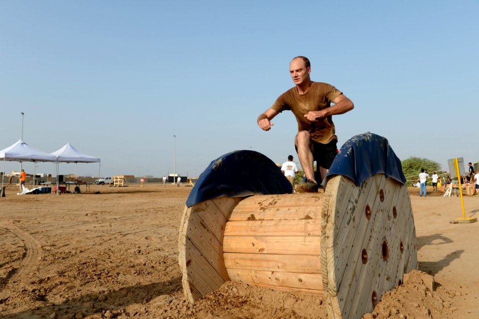 Mud Run 130928-N-UH337-181