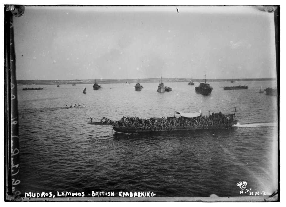 Mudros, Lemnos - British Embarking LCCN2014700332