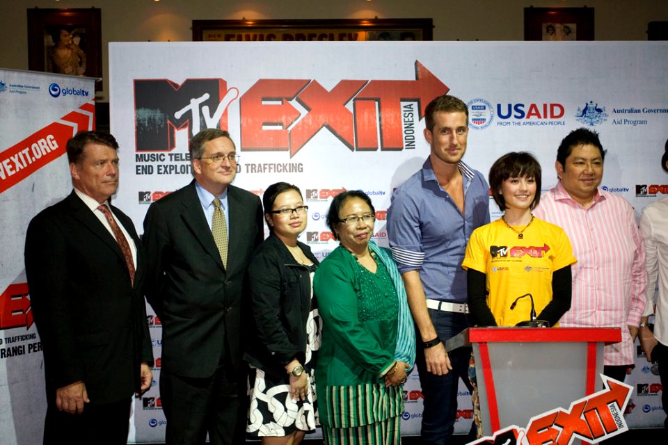 MTV EXIT Pres Conference (4559628686)
