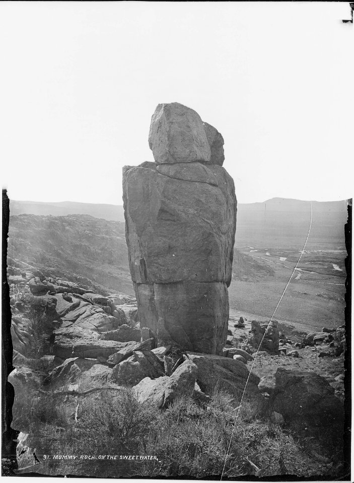 Mummy Rock, on the Sweetwater. Fremont County, Wyoming - NARA - 516902
