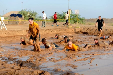 Mud Run 130928-N-UH337-102