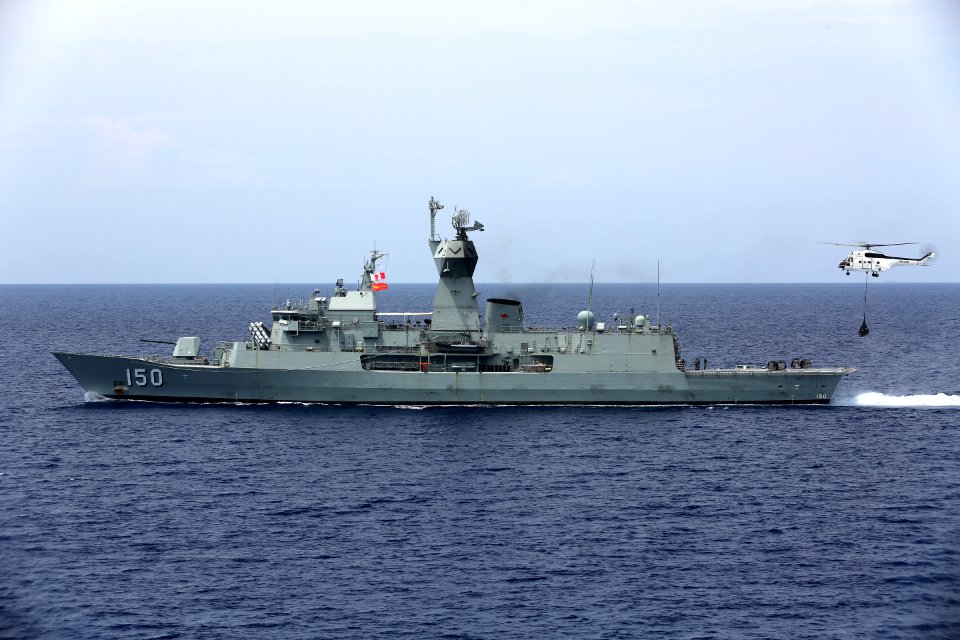 MSC's USNS Charles Drew Conducts Trilateral Replenishment At Sea 160419-N-IX266-025