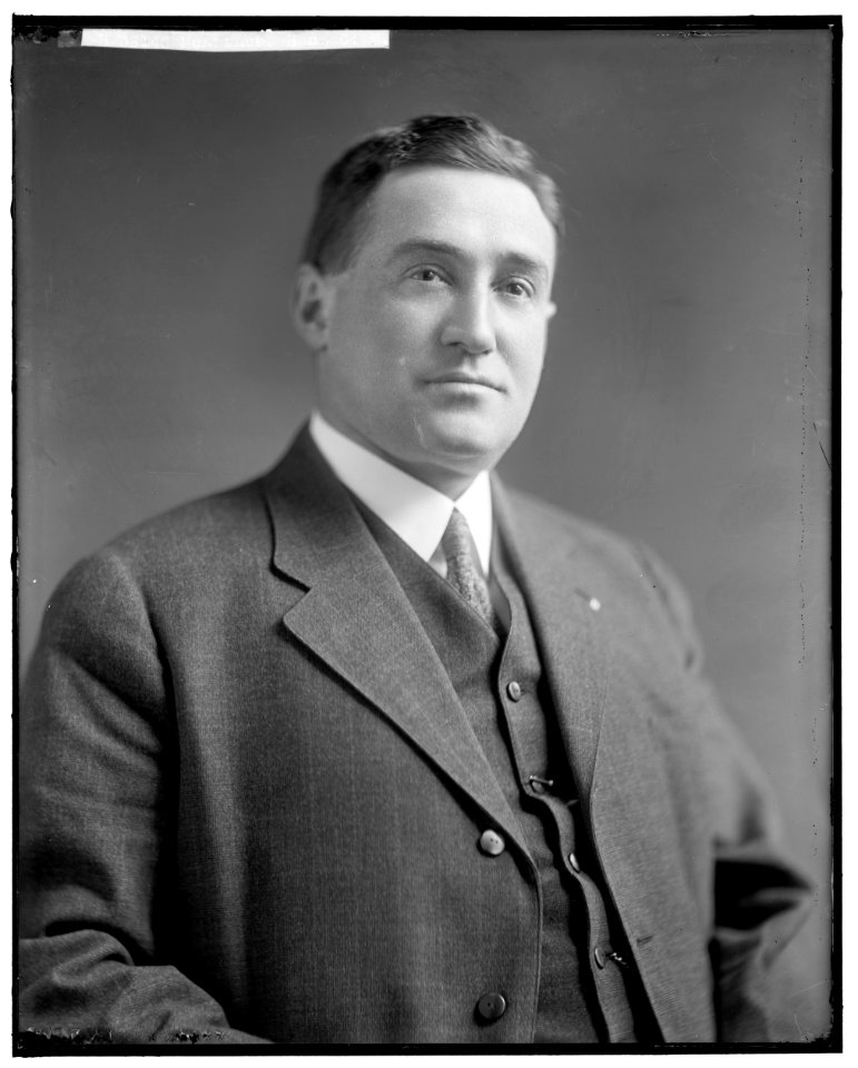 McARTHUR, C.N. HONORABLE LCCN2016859330