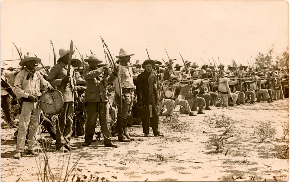 Mayo Indians with bows & arrows joining Obregon in Rio Mayo LCCN2014646647