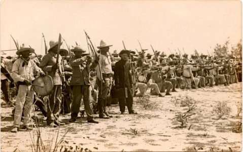Mayo Indians with bows & arrows joining Obregon in Rio Mayo LCCN2014646647