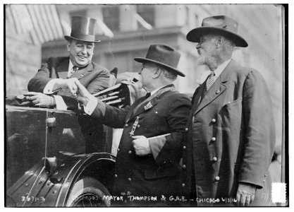 Mayor W.H. Thompson & G.A.R. - Chicago, 6-3-16 LCCN2014701811
