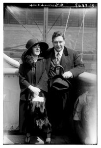 McCormack and wife LCCN2014714161