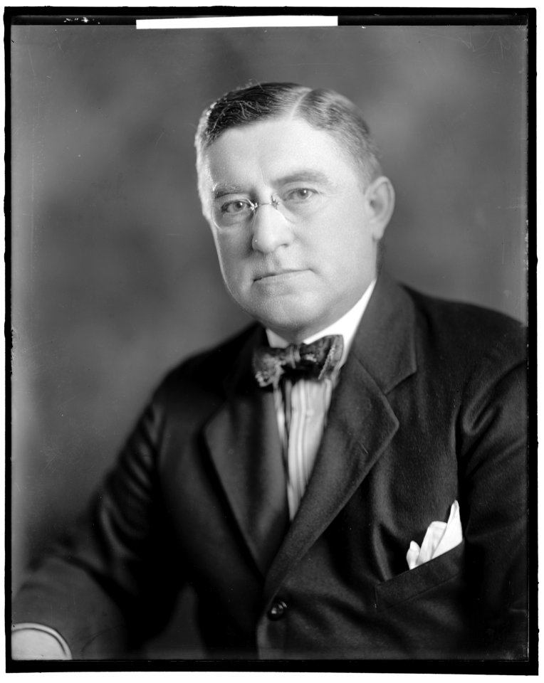 McFADDEN, LOUIS. HONORABLE LCCN2016861345