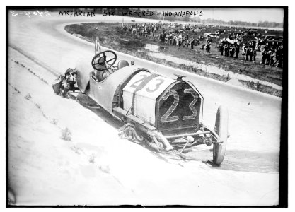 McFarlan 6 wrecked - Indianapolis LCCN2014690426