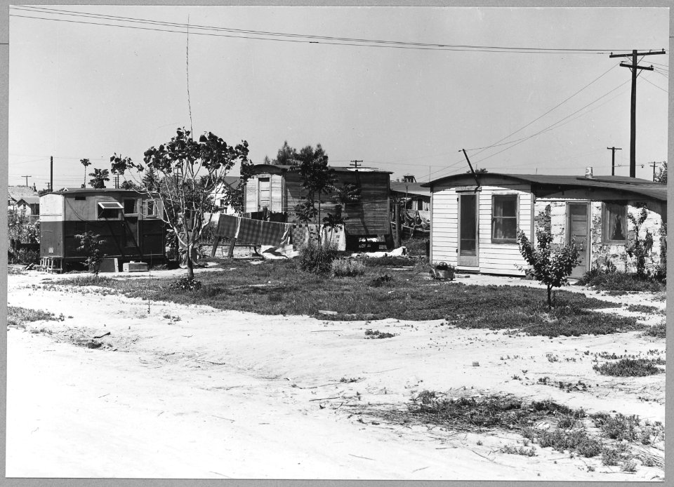 McFarland, Kern County, California. Homes in McFarland shacktown. - NARA - 521686
