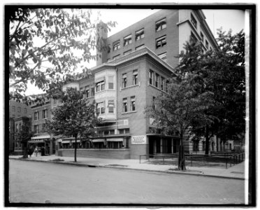 McLachlen Banking Corp. LCCN2016824017