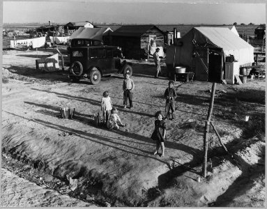 McNews subdivision, 2 and 1-2 miles S.E. of Bakersfield, Kern County, California....Families crowd o . . . - NARA - 521640