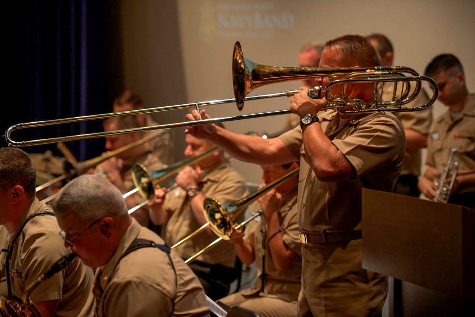 MCPON 50th Anniversary concert at the U.S. Navy Memorial (35994983874)