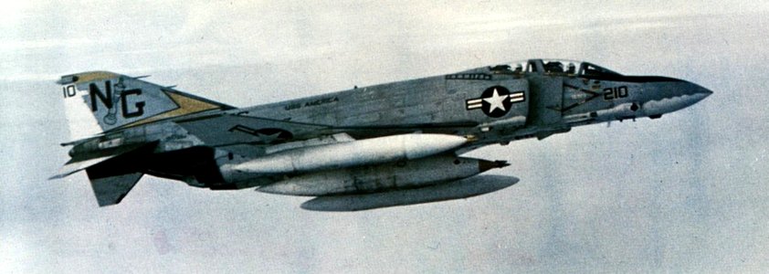 McDonnell F-4J Phantom of VF-92 in flight, in 1970