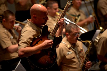 MCPON 50th Anniversary concert at the U.S. Navy Memorial (35994984164)