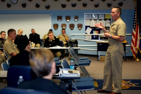 MCPON Stevens speaks with a class in Newport, R.I. (8249001023) photo