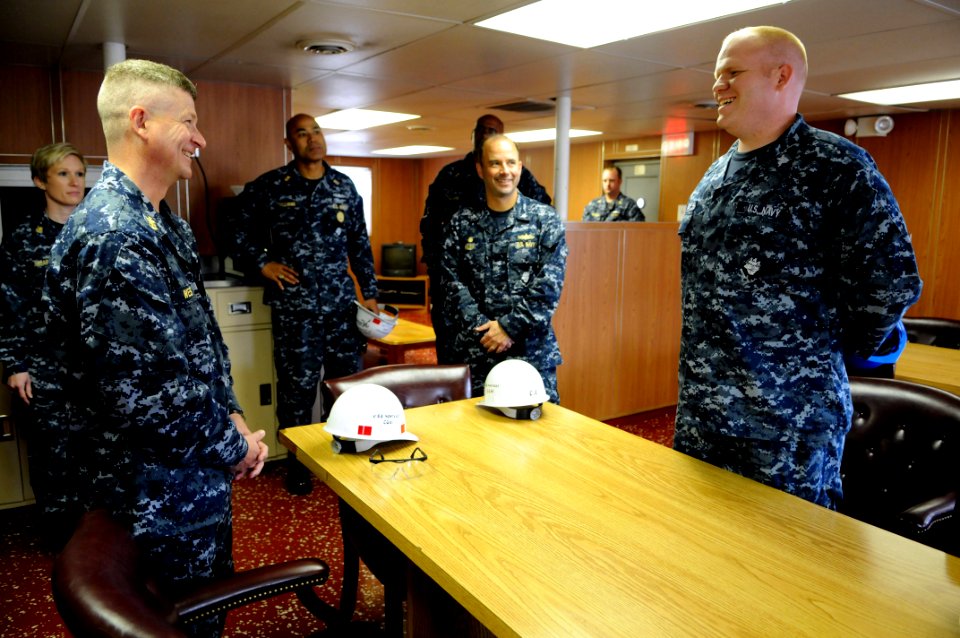 MCPON visits USS Monterey 100422-N-WW409-081