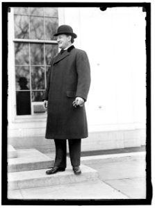 McREYNOLDS, JAMES CLARK. ATTORNEY GENERAL OF U.S., 1913-1914; ASSOCIATE JUSTICE, U.S. SUPREME COURT, 1914 - LCCN2016864383