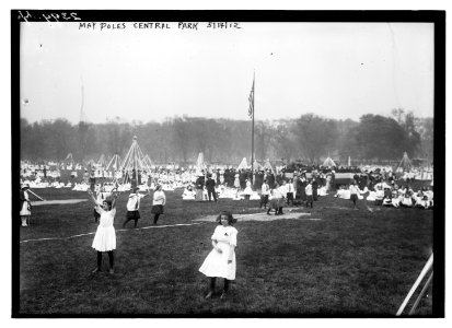 Maypoles - Central Park LCCN2014690387 photo