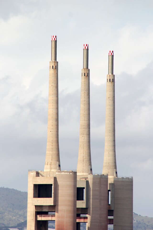 Badalona fireplaces sky