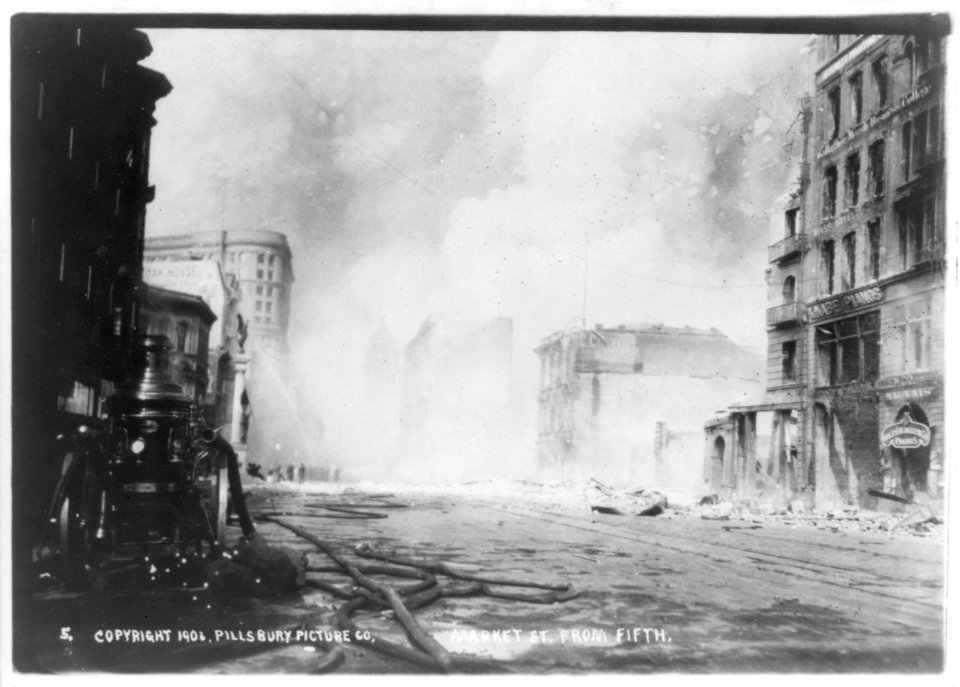 Md. - Baltimore - Market St. from Fifth during fire LCCN2007678552