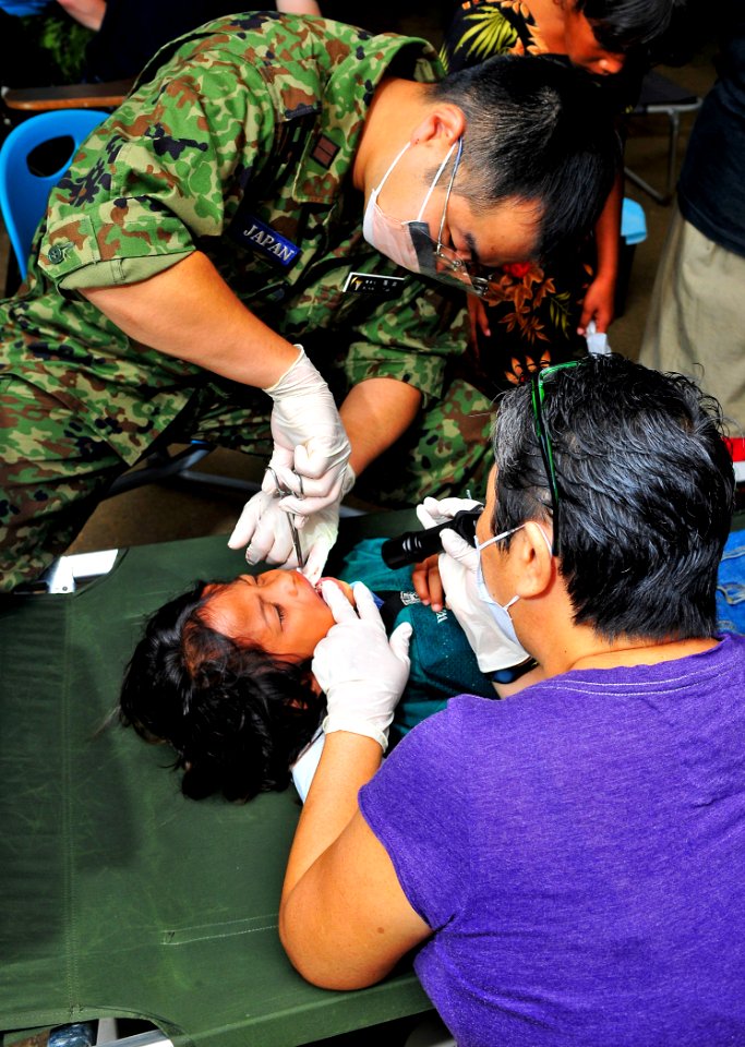 Medical community service in Micronesia for Pacific Partnership 2011 110708-N-KB563-589