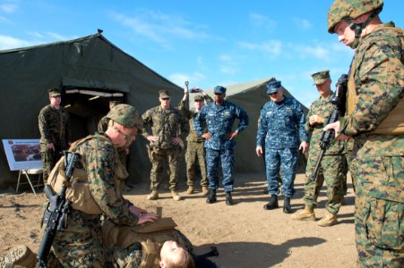 Medical response 131120-N-KL846-027