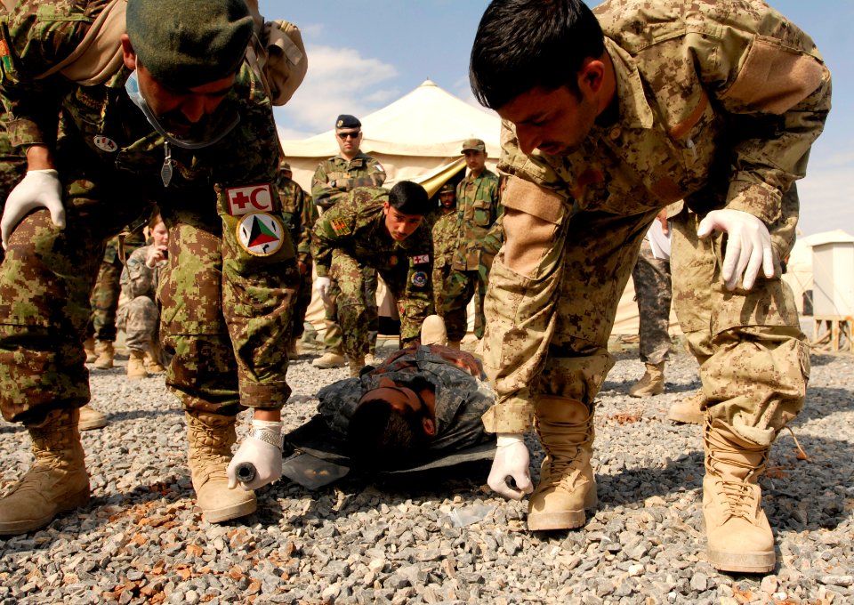 Medic course performs medevac training DVIDS374302