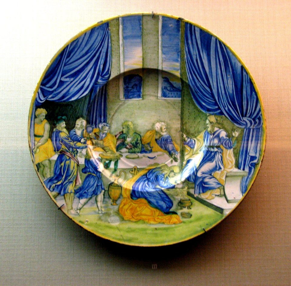 Medieval Italian maiolica 01