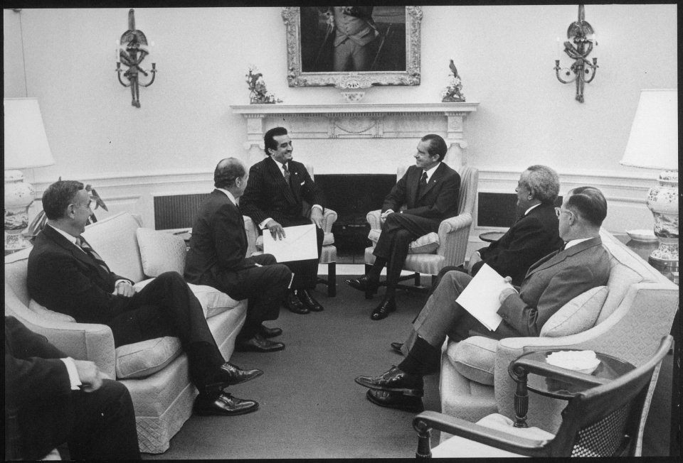 Meeting with Prince Fahd of Sudi Arabia - NARA - 194734