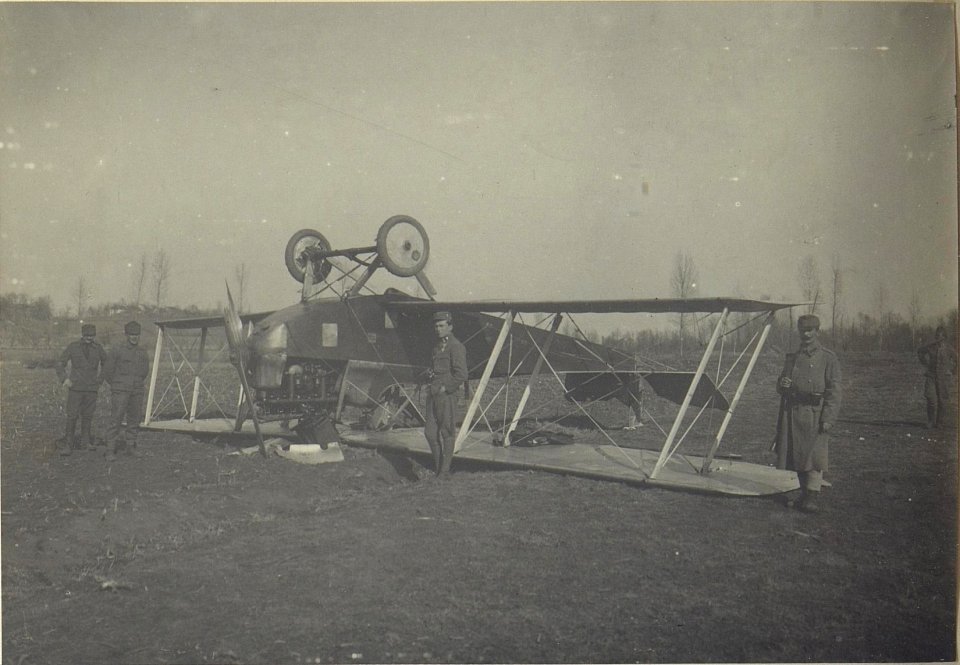 Mel, abgestürtztes Flugzeug. (BildID 15669624)