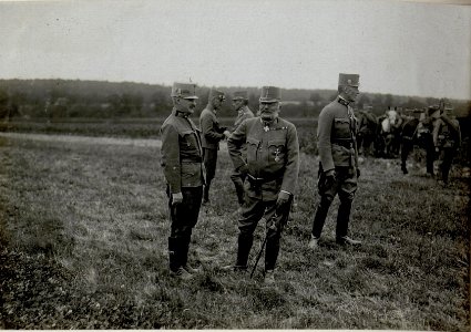 Meldung des Generalstabschefs der 3. Armee General Konopicky beim Armeeoberkommandanten Erzherzog Friedrich (BildID 15550545)