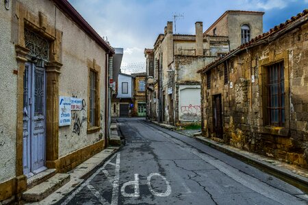 Old house old city photo