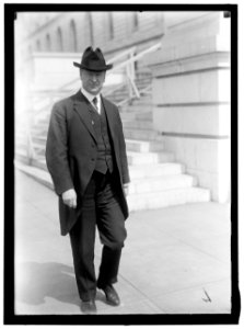 MURDOCK, VICTOR. REP. FROM KANSAS, 1903-1915; FEDERAL TRADE COMMISSIONER, 1917-1925 LCCN2016864511