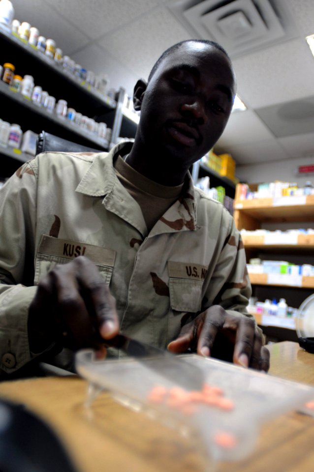 Medical work at Camp Lemonier DVIDS130308