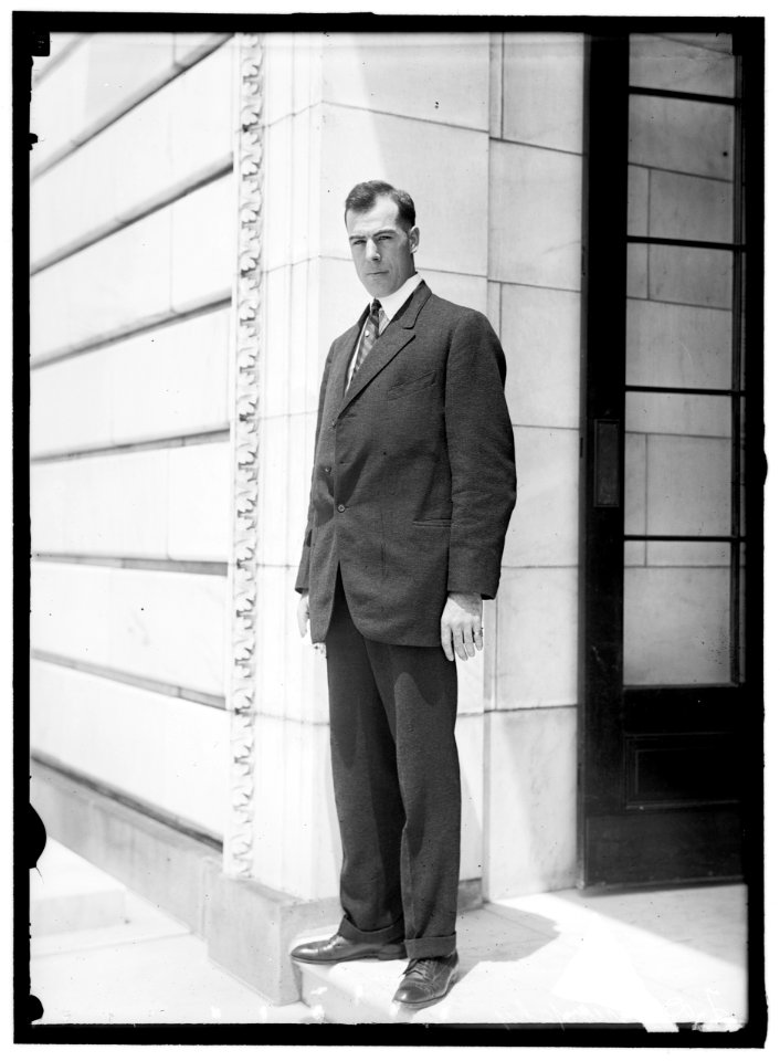 MURPHY, J.D. ELEVATOR MAN AT HOUSE OFFICE BUILDING. LATER OF CHICAGO LCCN2016864746