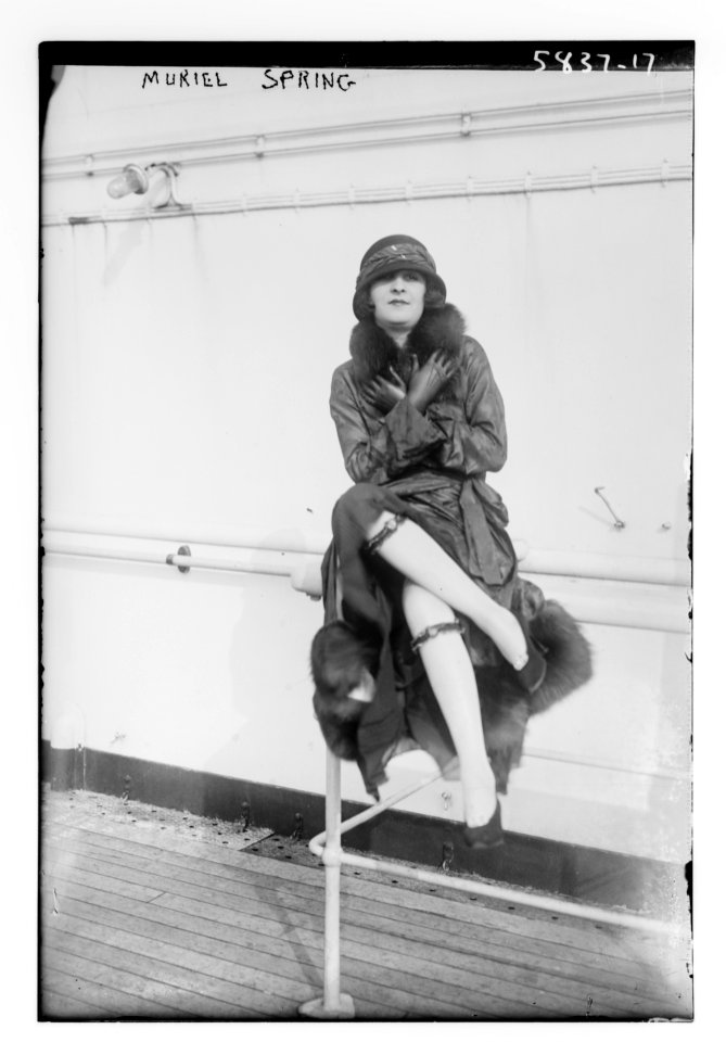 Muriel Spring LCCN2014715139