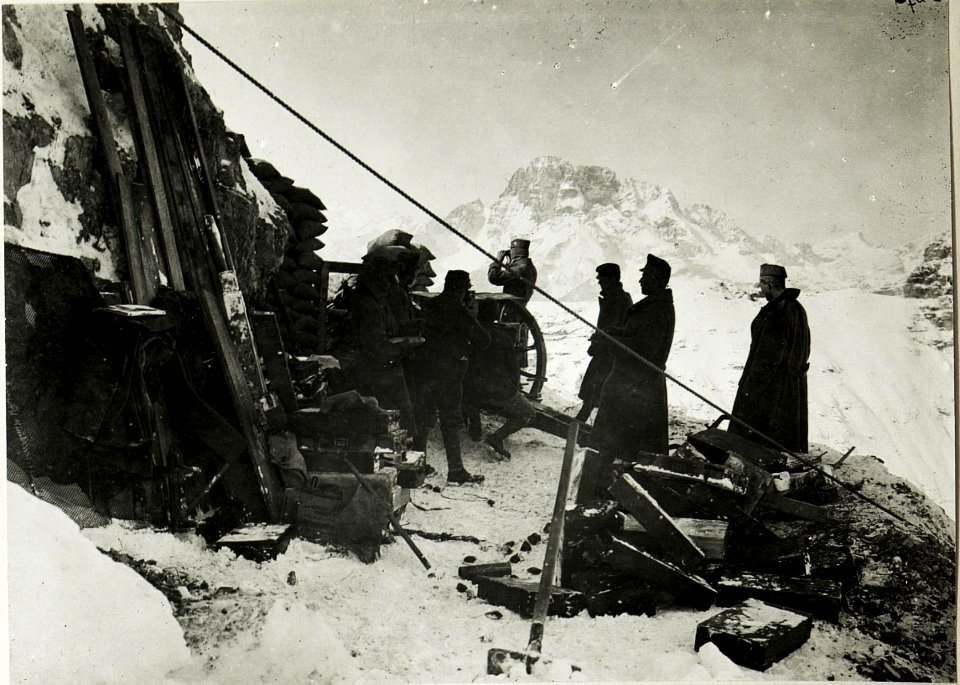 Munitionstransport während des Angriffes am Monte Piano. (BildID 15428495)