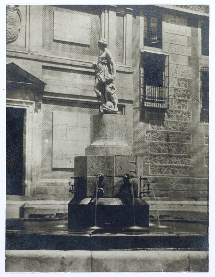 Museo de Historia de Madrid-1619-Fuente vecinal en la plaza de las Descalzas