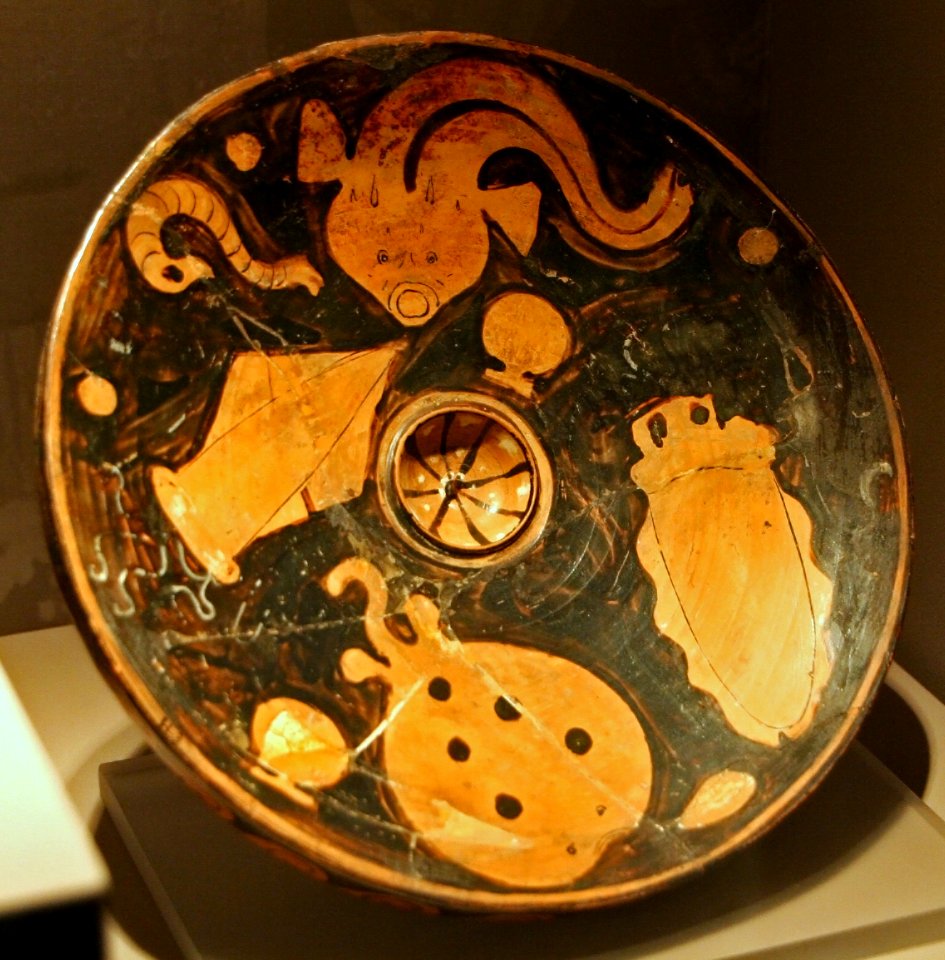 Museum of Cycladic Art - Red-figure fish-plate