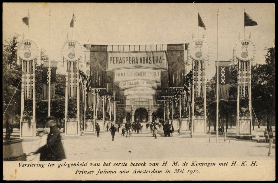 Museumplein. Uitgave N.J. Boon, Amsterdam