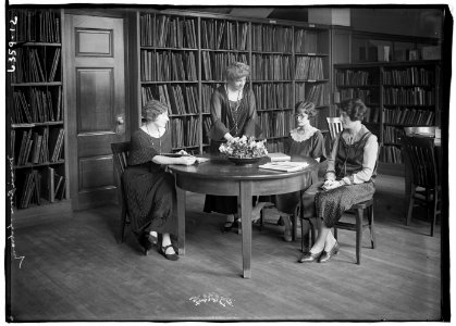Music Room - Library - 58th St. (N.Y.) LCCN2014718227