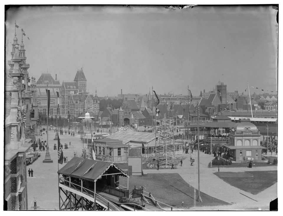 Museumplein met IJsclubterrein, foto 2 Jacob Olie (max res)